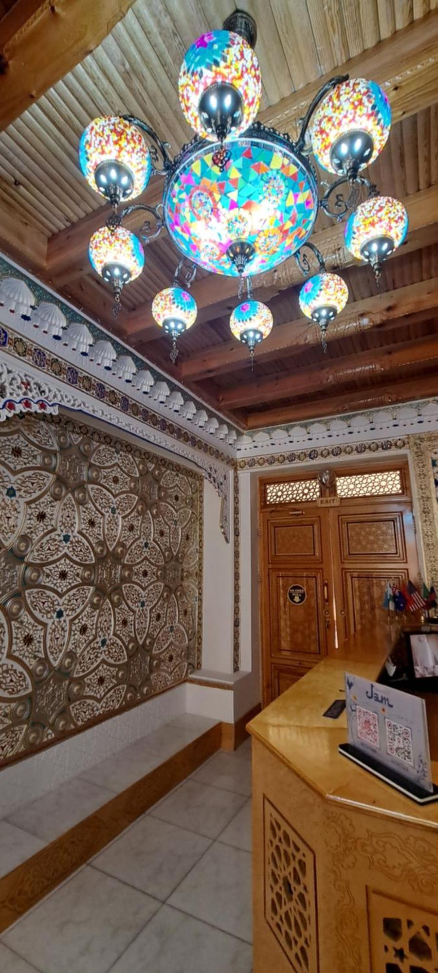 בוקורו Boutique Hotel Breshim Terrace מראה חיצוני תמונה